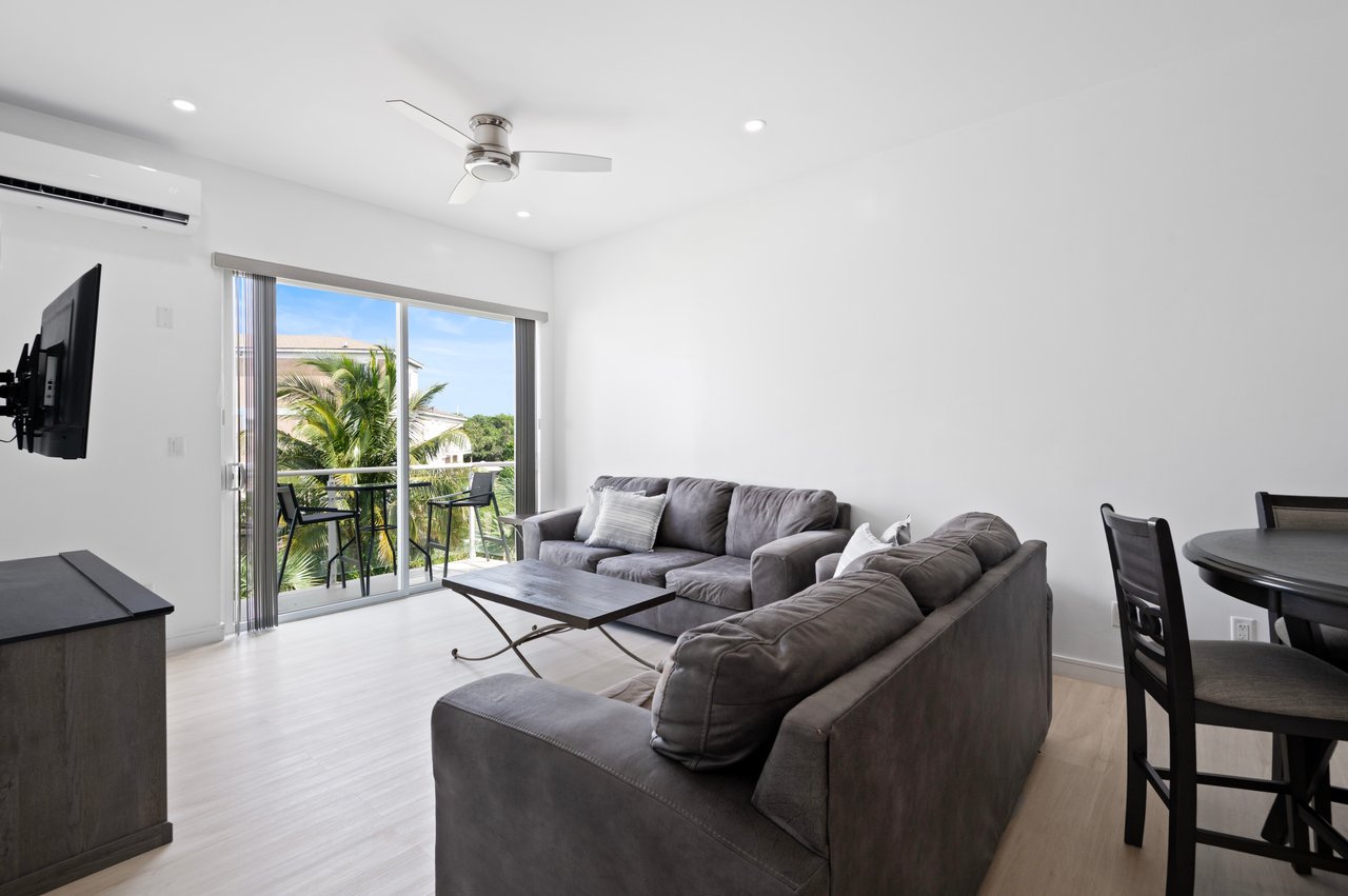 Unit 19, Miramar Coastal Residence