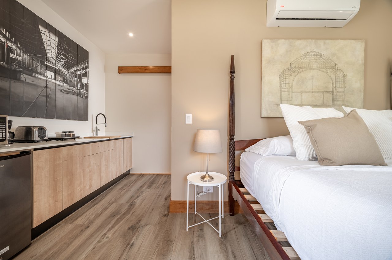 Casa Canto del Agua | Luxury 7-Bedroom Villa with Two Guest Apartments in Hacienda Pinilla’s Reserva de Golf