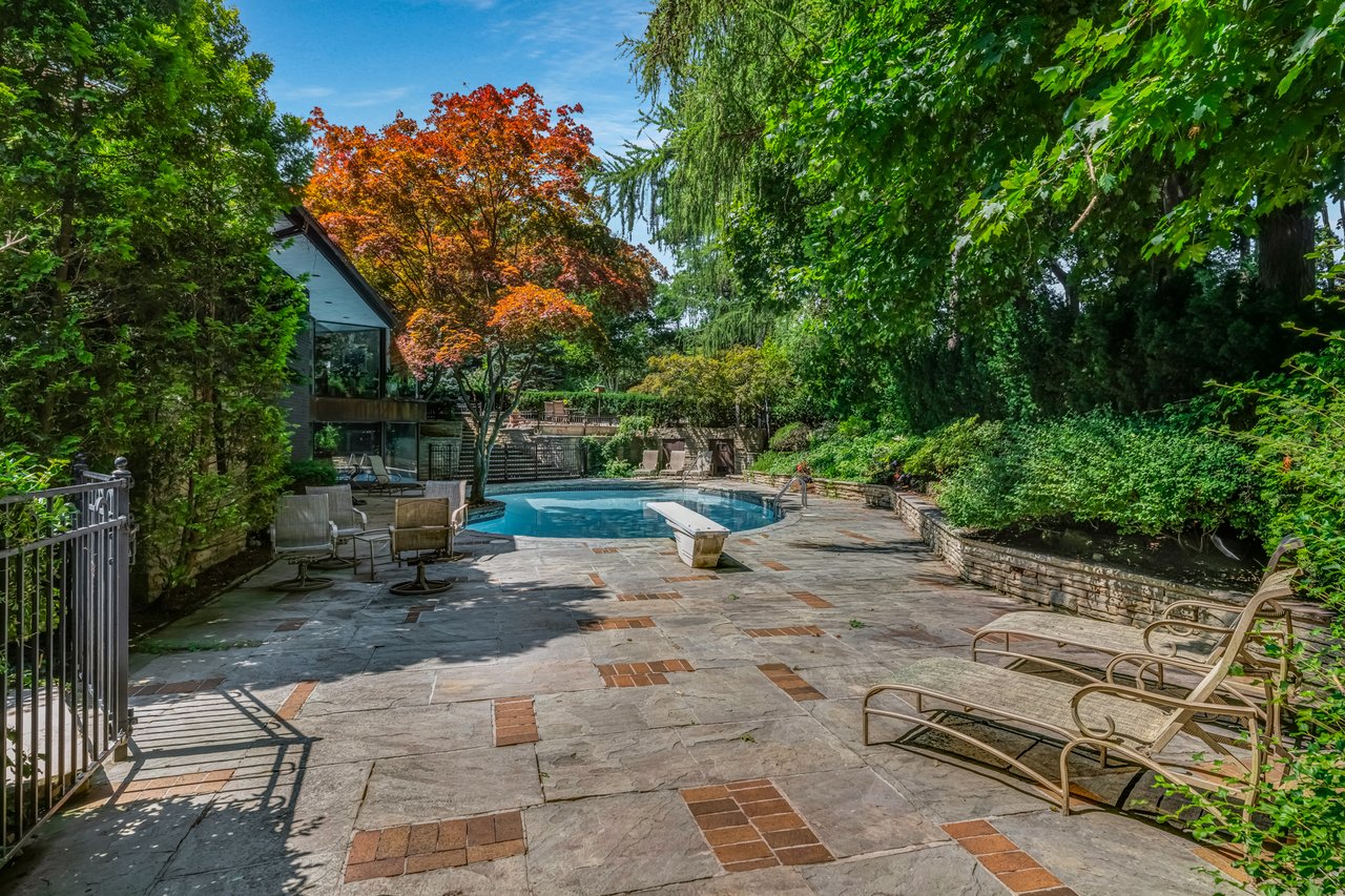 1000 Mississauga Heights Dr