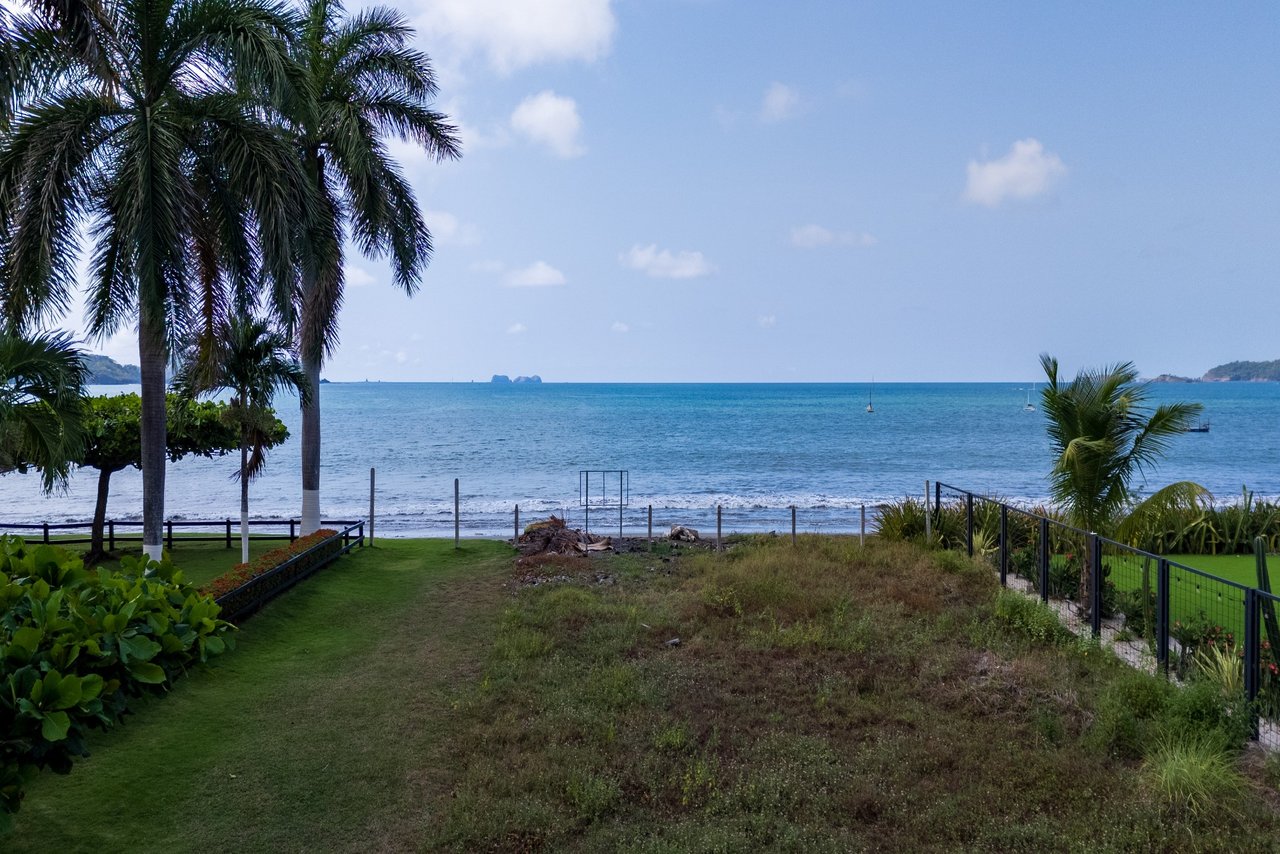 Surfside Beach Lot Y54 – Beachfront, Playa Potrero