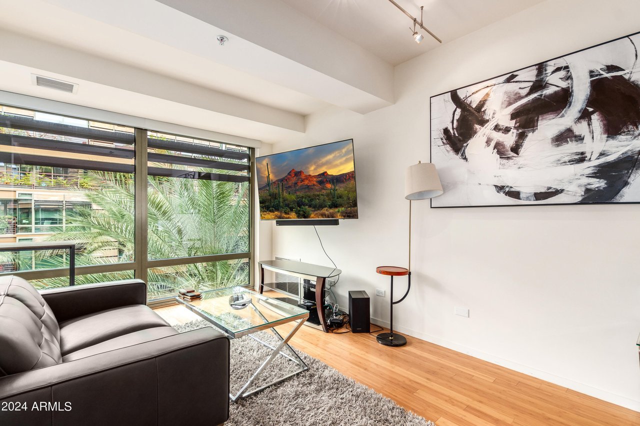 7137 E Rancho Vista Dr, #4005