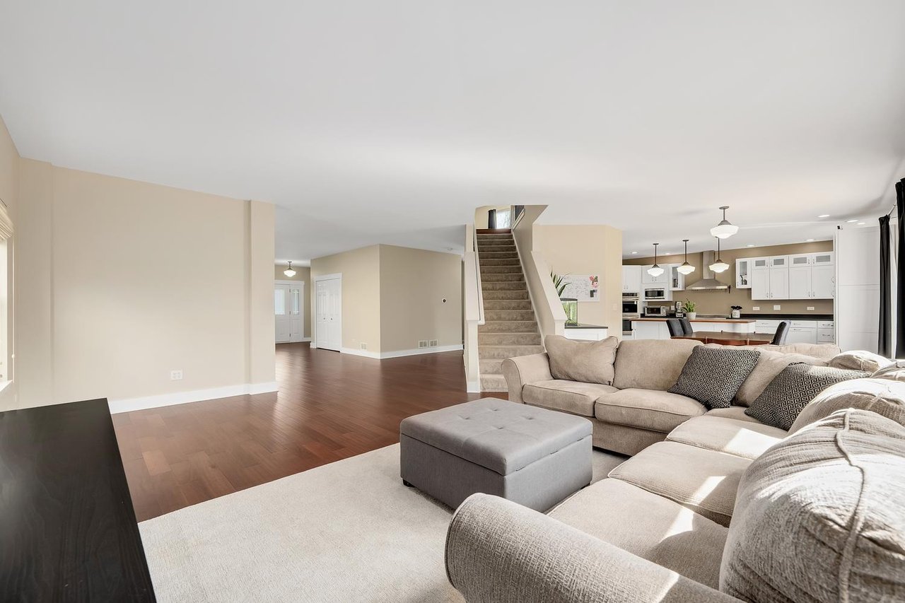 1234 Blackberry Creek Dr, Elburn IL – Updated Home with Space, Style, and a Prime Location