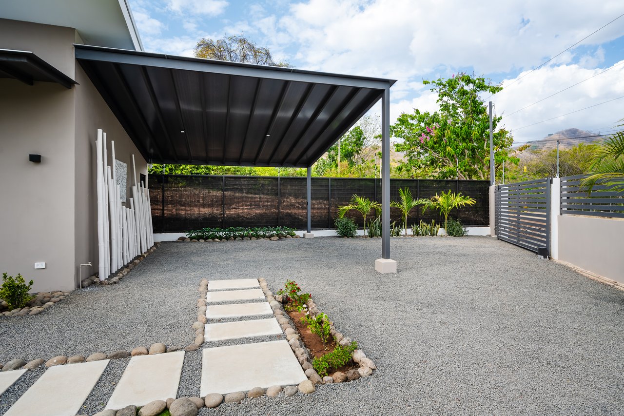 Villa Aurora | New 5BR Luxury Home Minutes from Playa Penca & Potrero