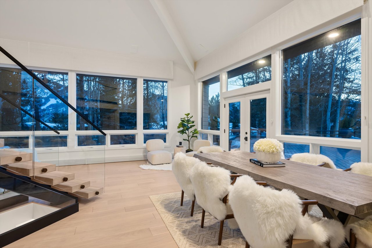 Designer Living with Unmatched Mountain Views