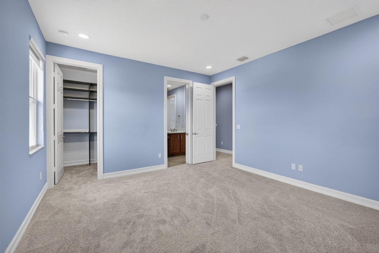 11135 Lynwood Palm Way