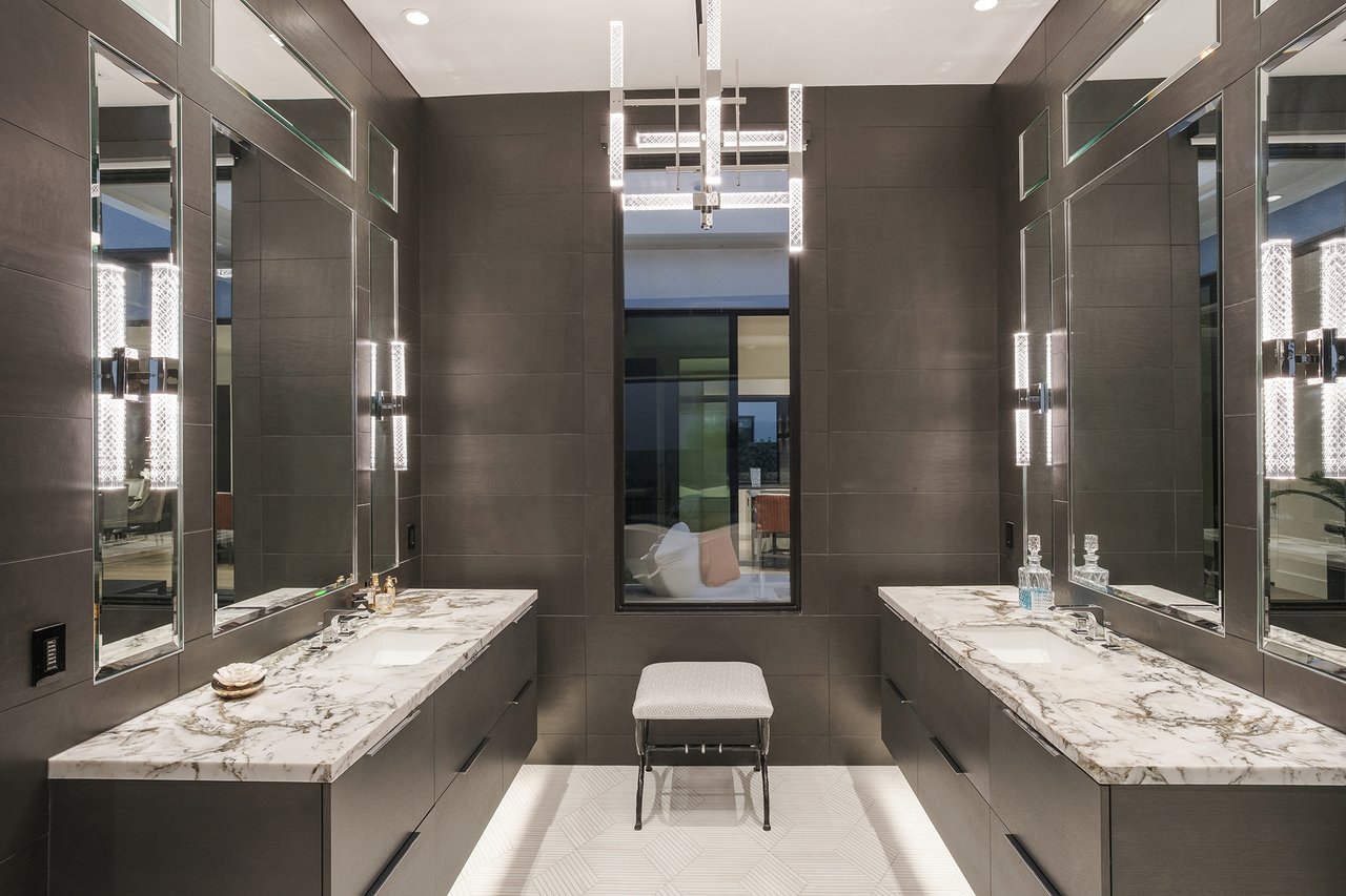 6914 E Cactus Wren Road