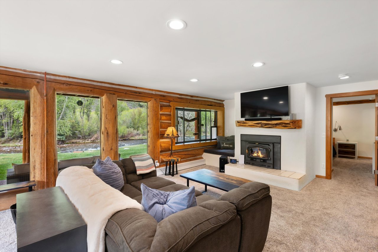 2134 Lower River