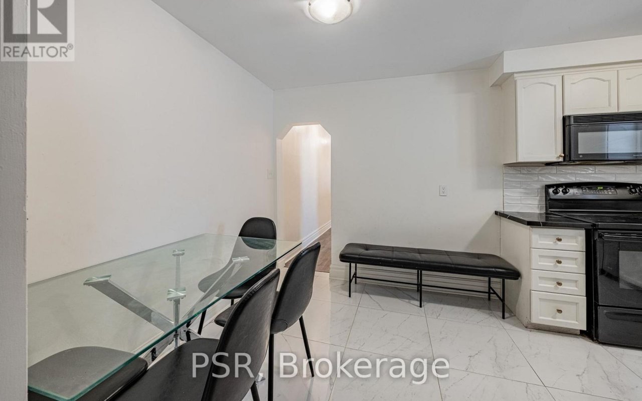 285 Robina Ave