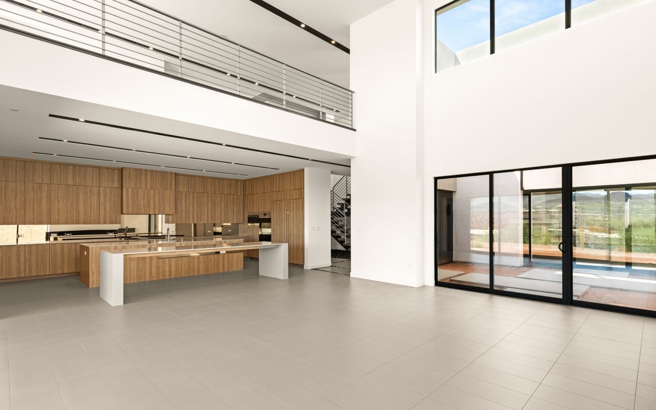 25 Canyon Bay Drive