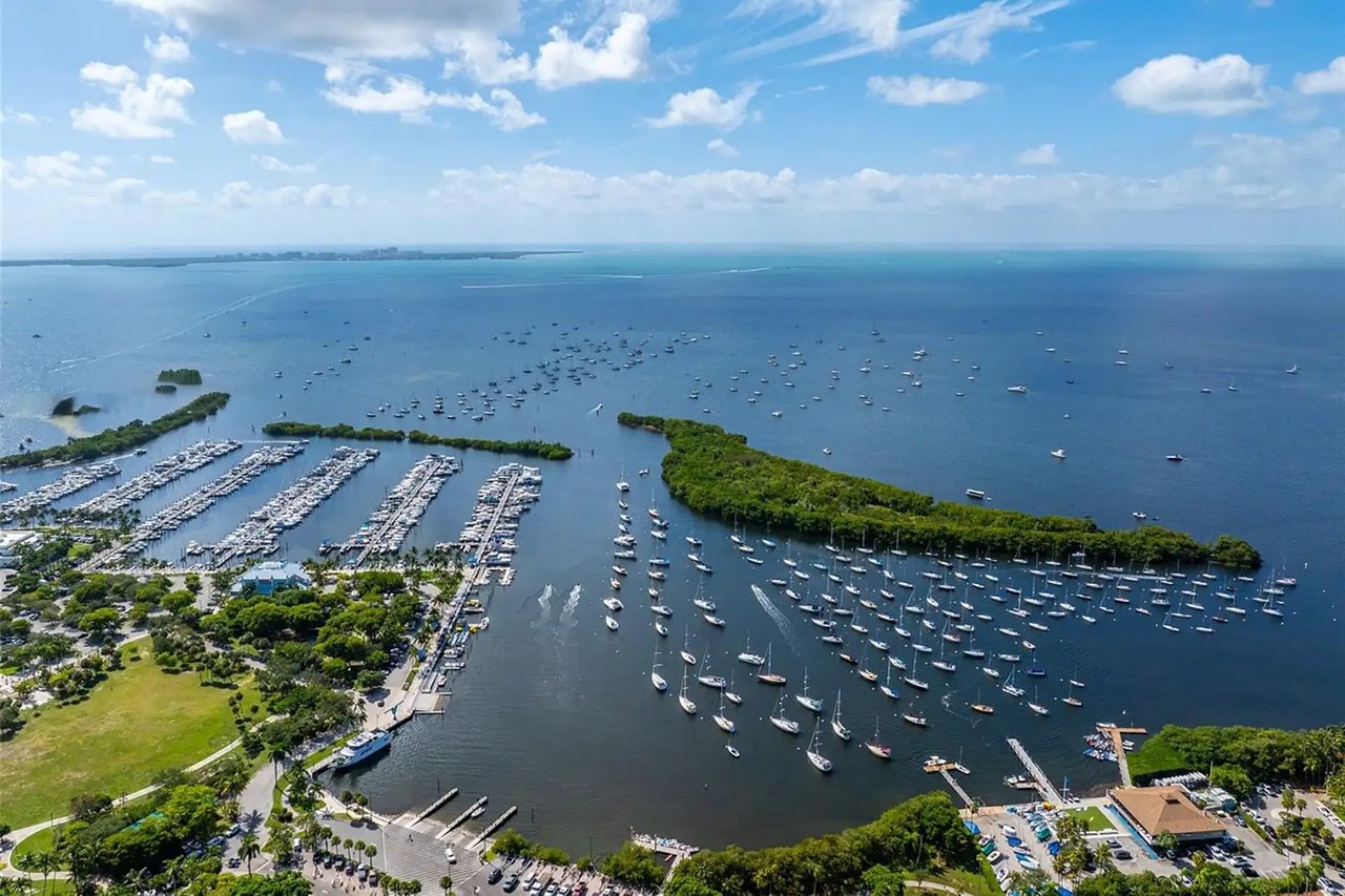 3339 Virginia Street # 301