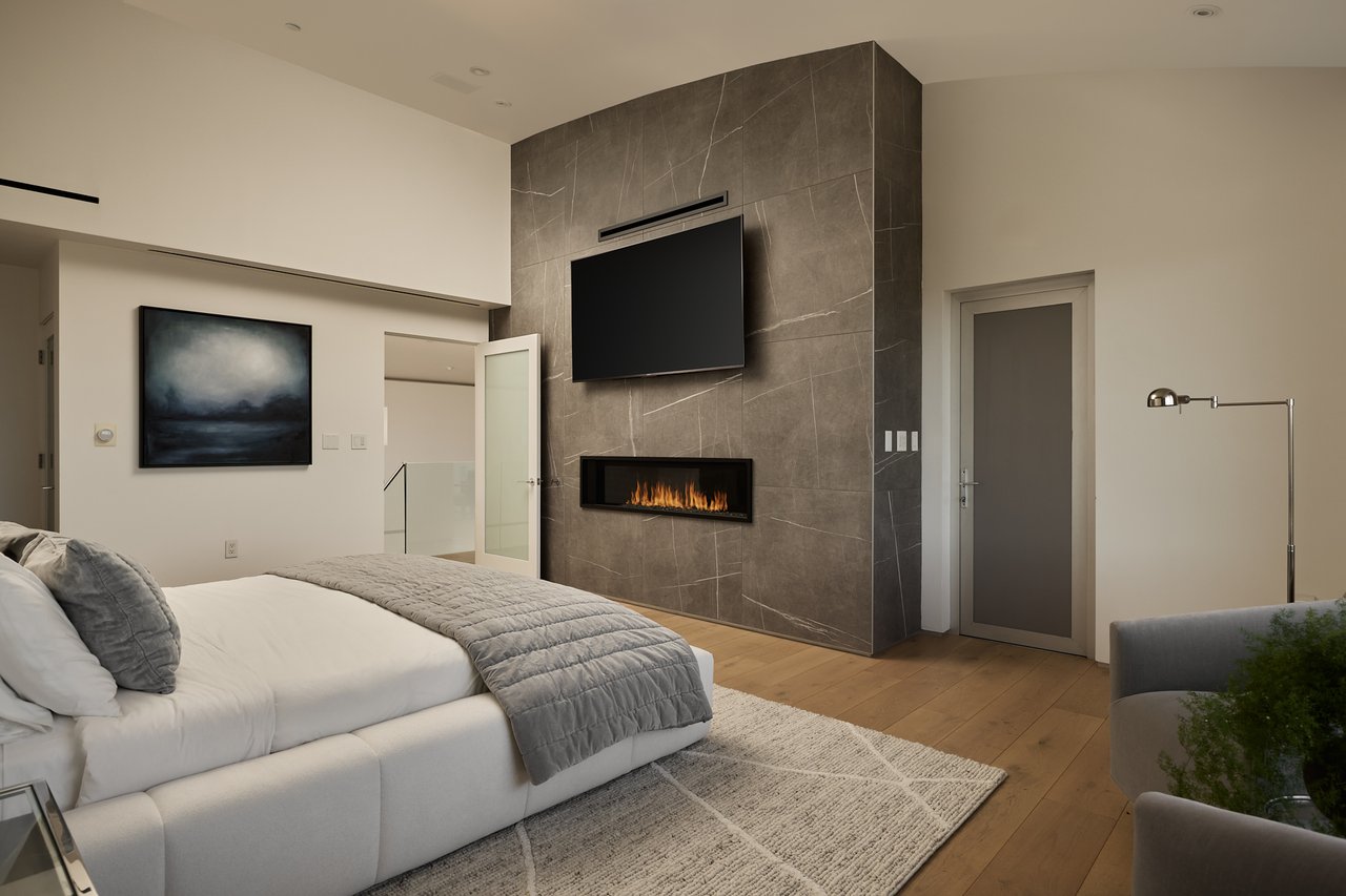 2750 Cardwell Pl, Hollywood Hills