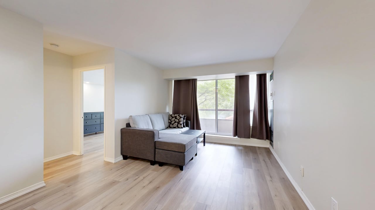81 Townsgate Drive 211