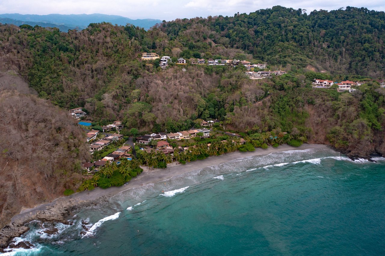 Beachfront Surf Villa, Jaco, Puntarenas