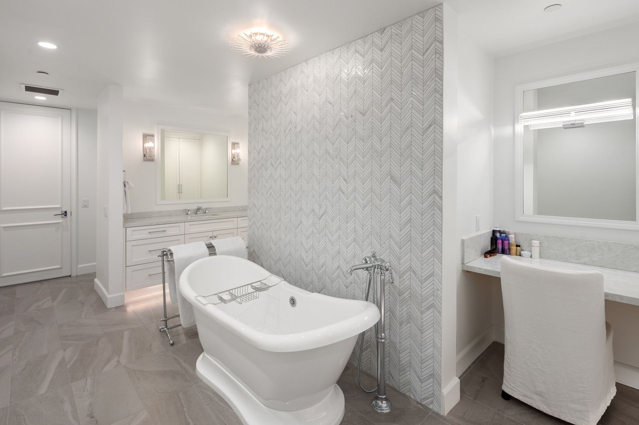 300 N Swall Dr Unit: 354, Beverly Hills 