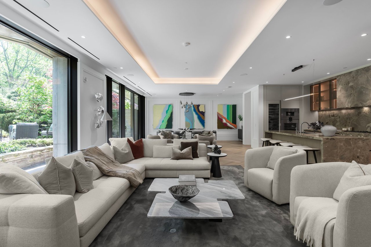 7 Dale Avenue #106