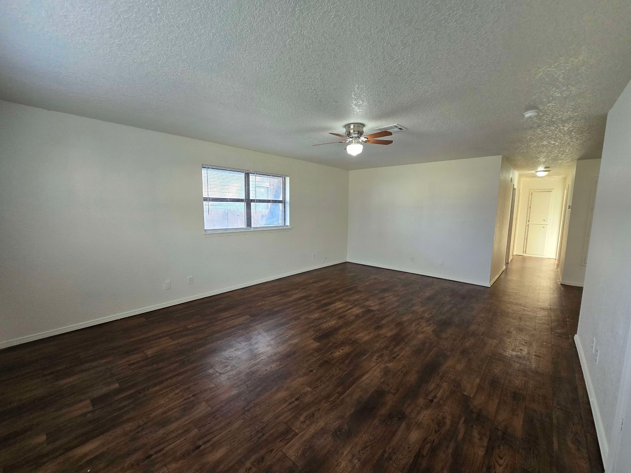 807 N Beard
