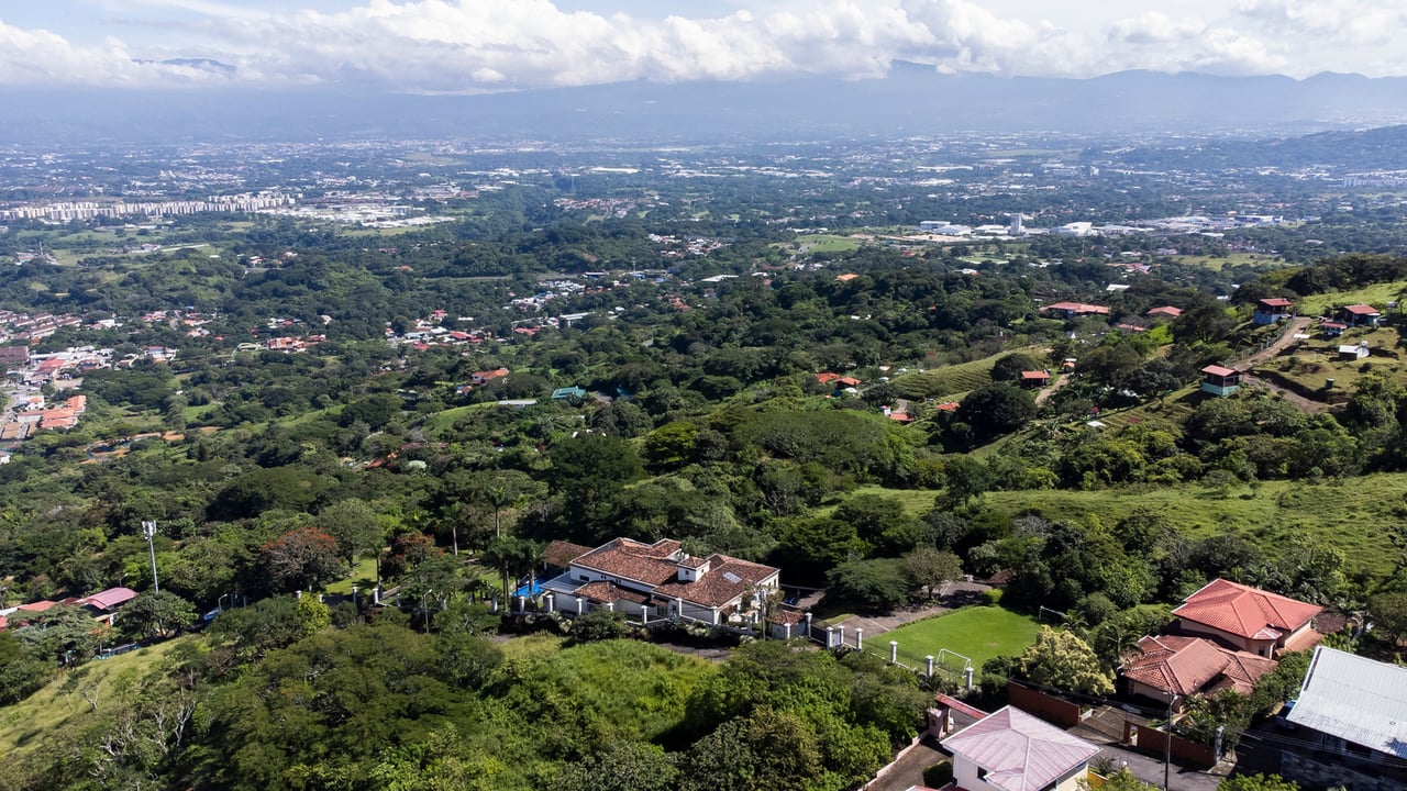 Panoramic View Mountain Estate, Ciudad Colon, San Jose