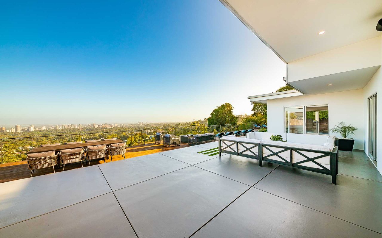 The Beverly Hills Skyline Villa