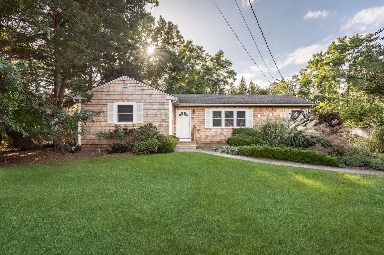 17 Parkway Dr
