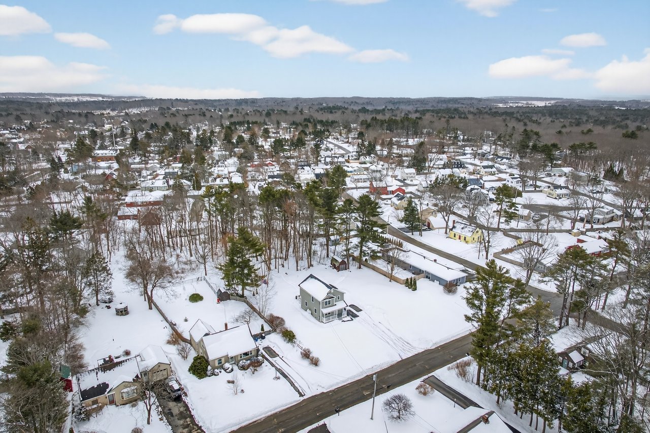 12 Robinson Rd, Scarborough