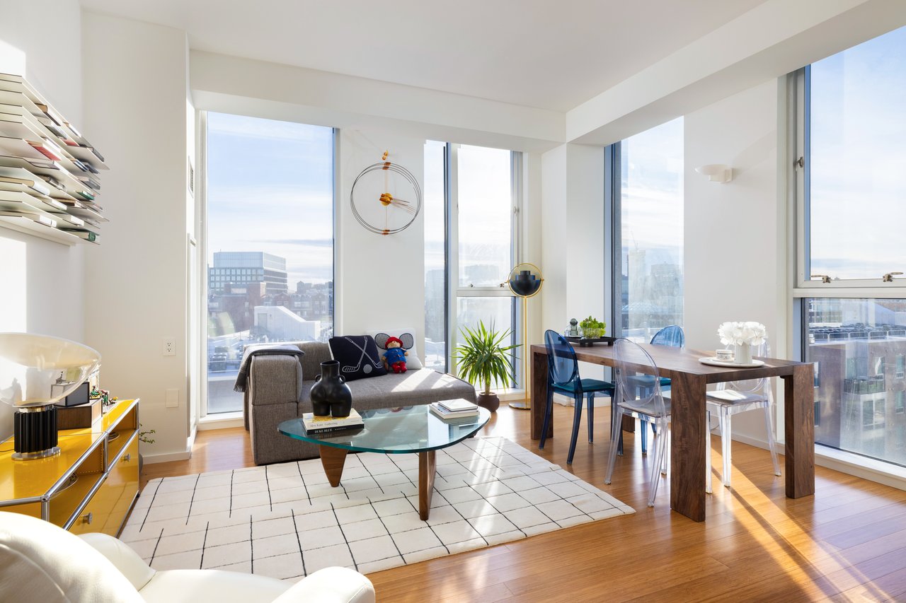 2 Earhart Street, Unit 904