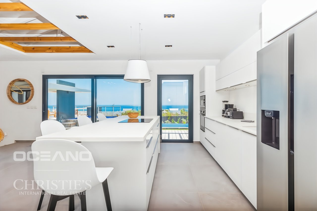 Modern Villa  - Hope Hill