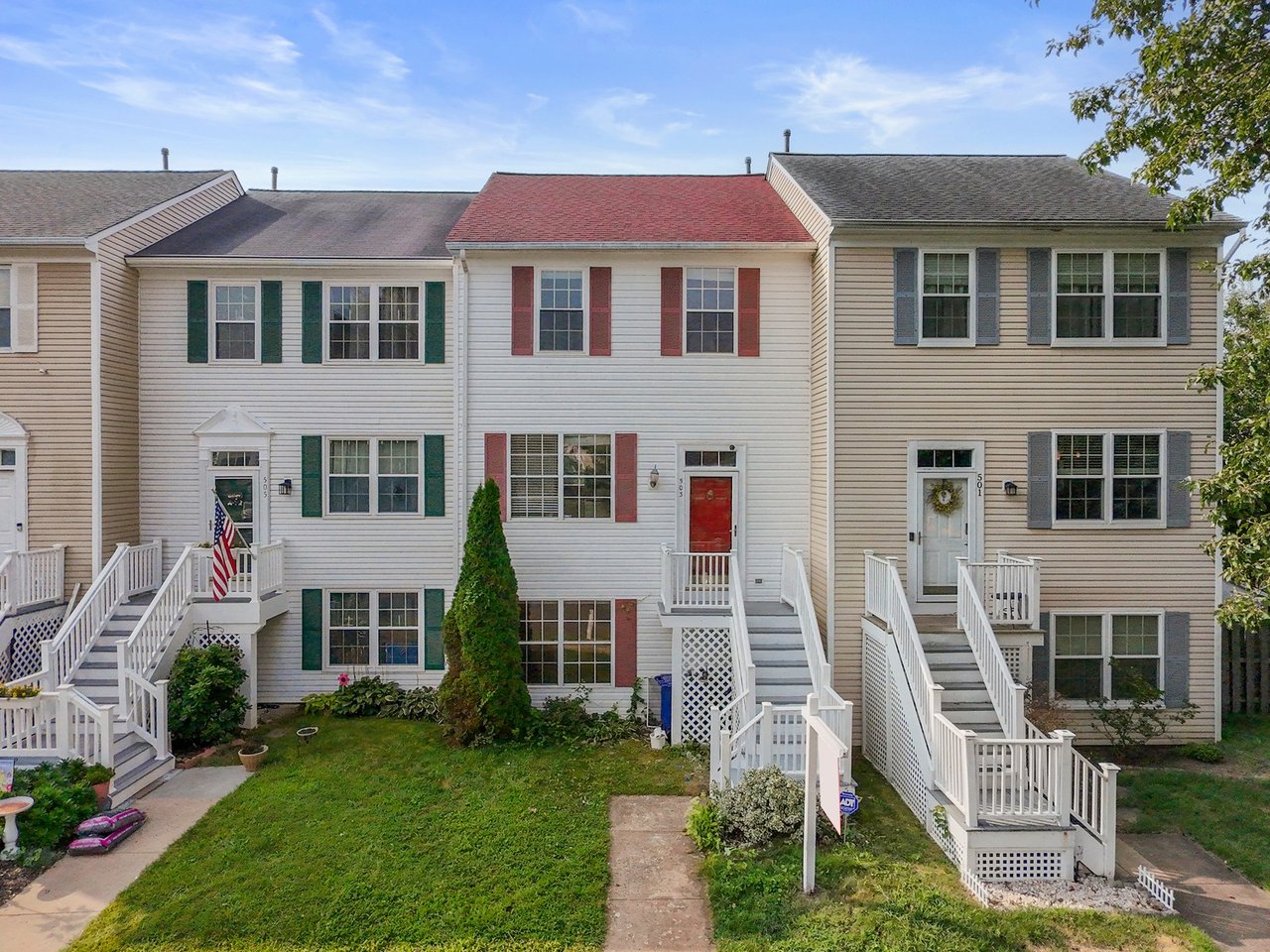503 Richmond Sq NE