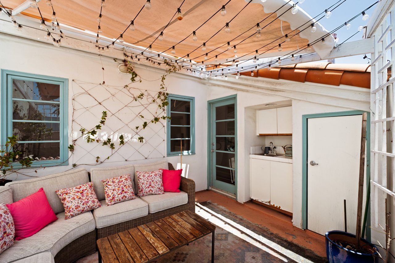 8562 W West Knoll Dr Unit: 5, west hollywood