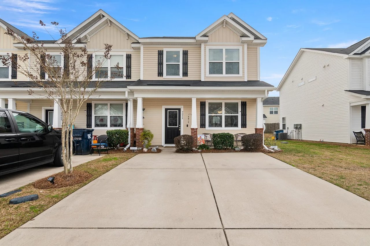 9058 Parlor Dr