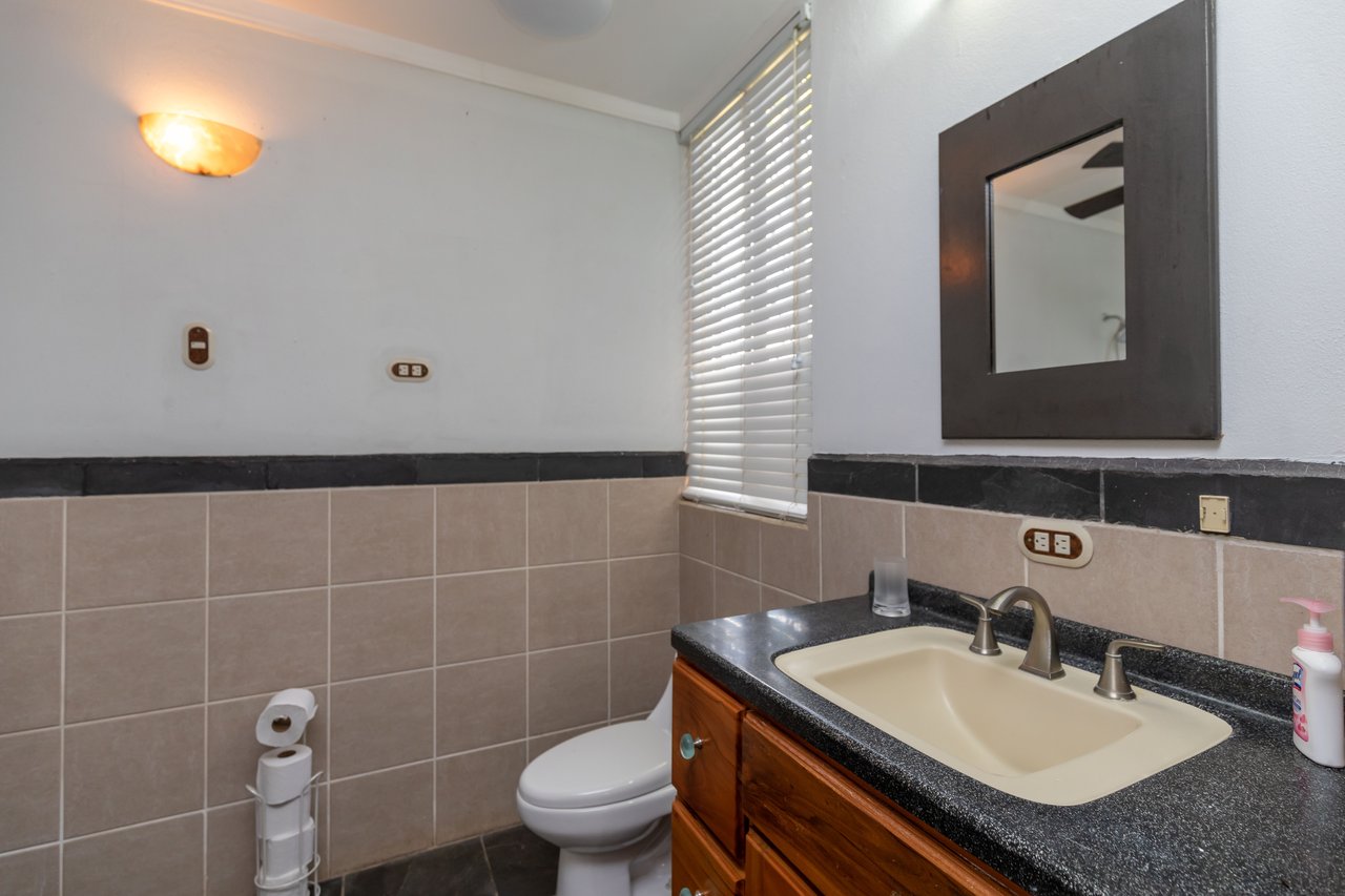 Hacienda-Style Retreat For Sale in Naranjito
