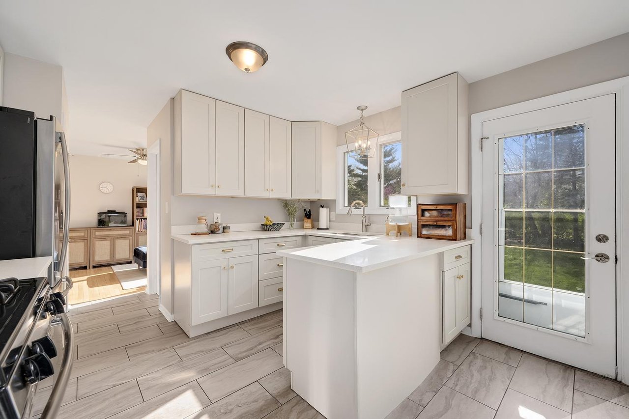 407 10th Ct, St. Charles IL – Under Contract in One Weekend with Multiple Offers