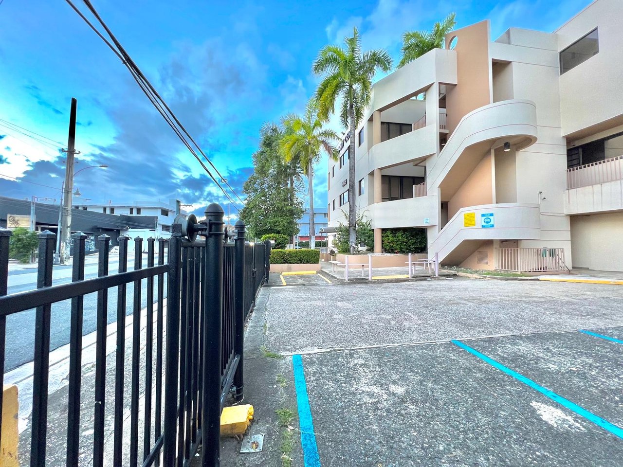 1413 Ave. Fernández Juncos | San Juan, P.R.