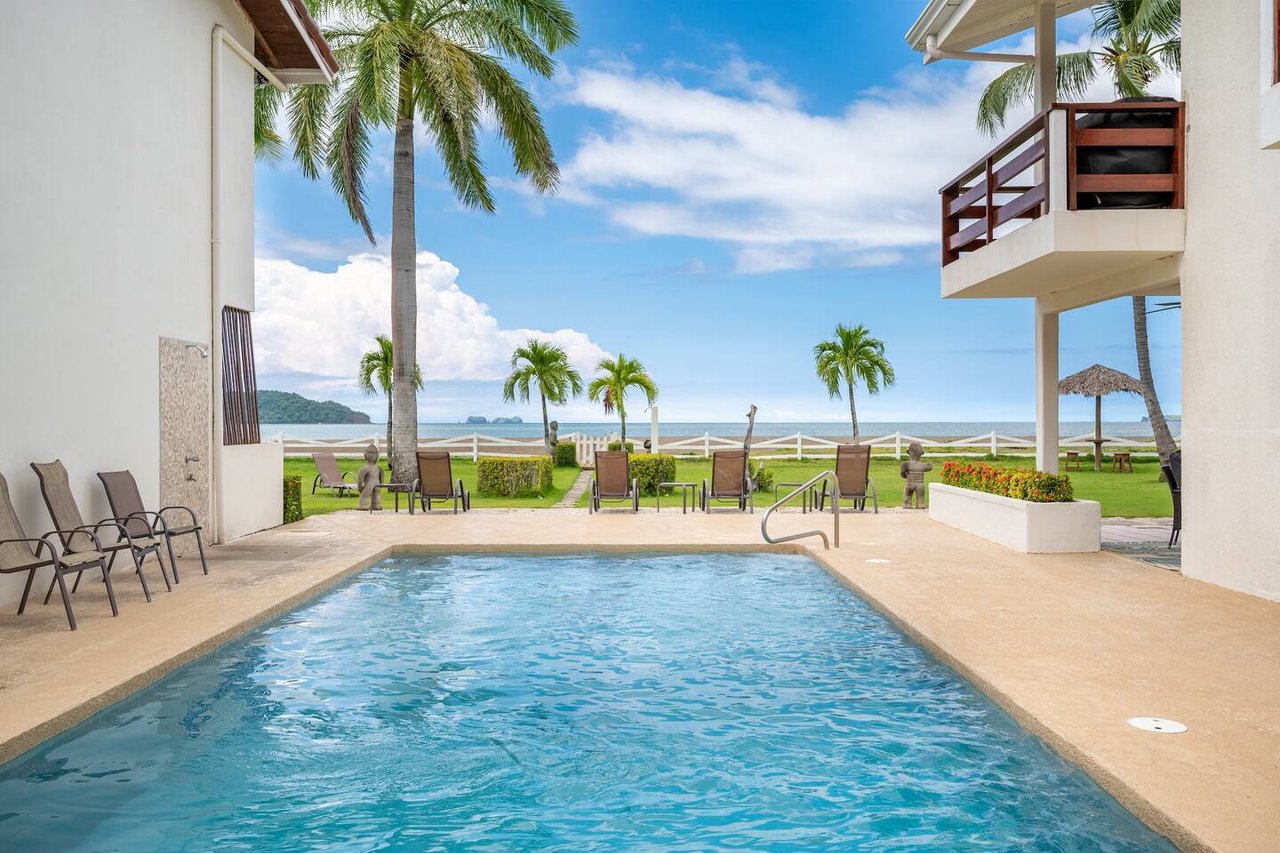 Pacific Beach Condo #7 - Beachfront Playa Potrero