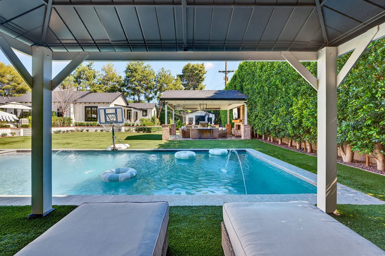 5217 E CALLE REDONDA