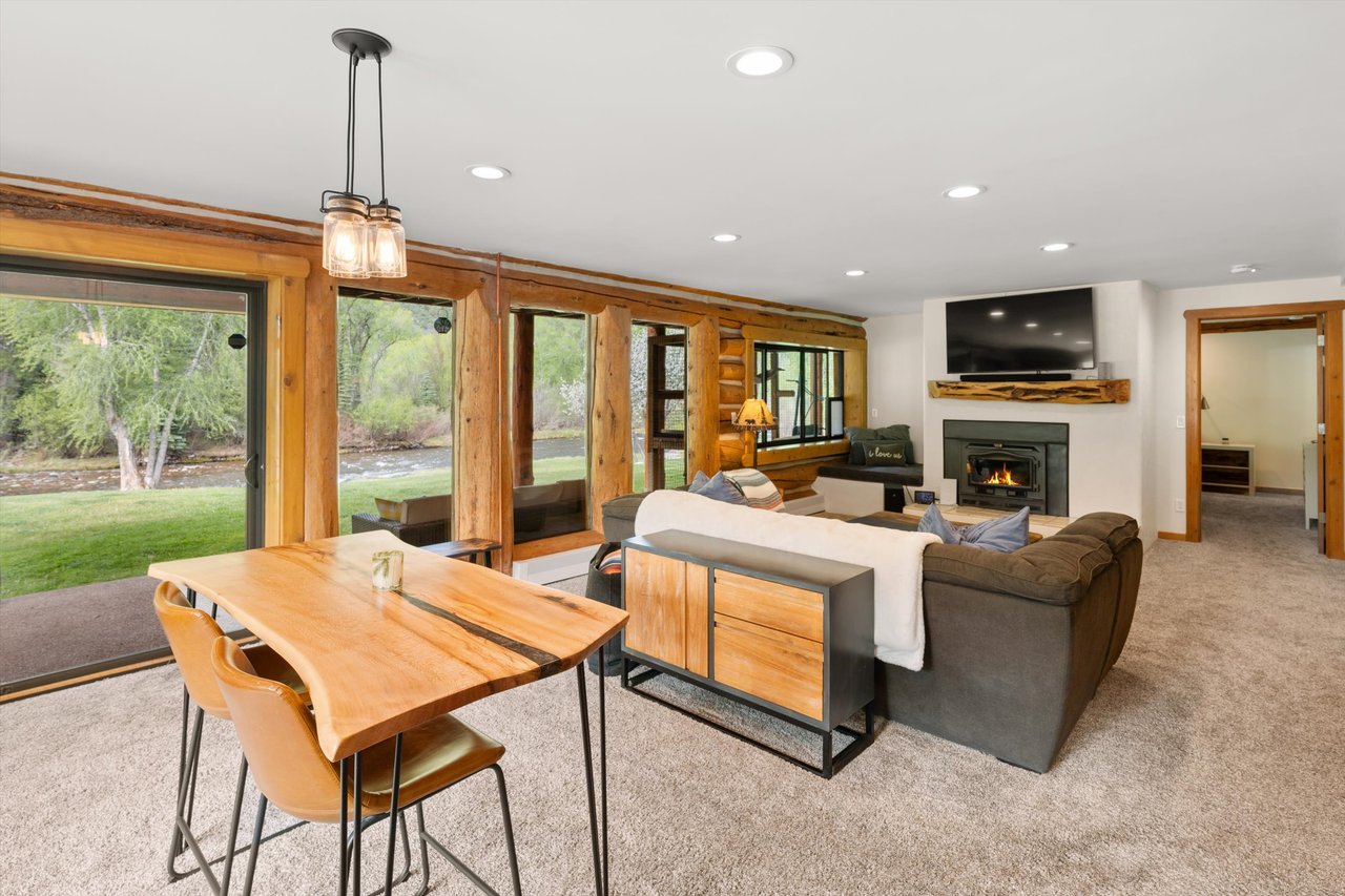 2134 Lower River