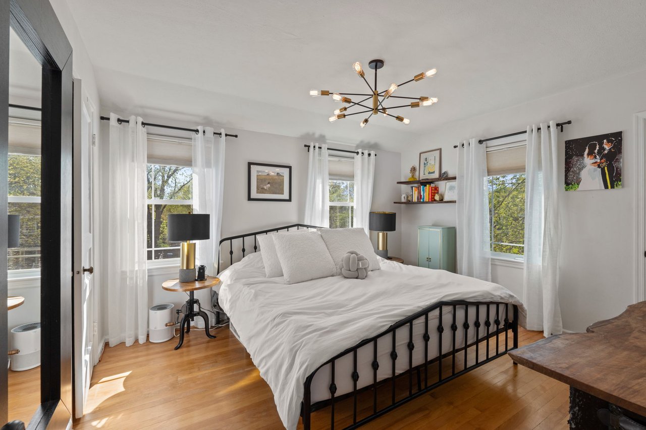 Crown Jewel of Jefferson Manor - 1/2 mile to Metro