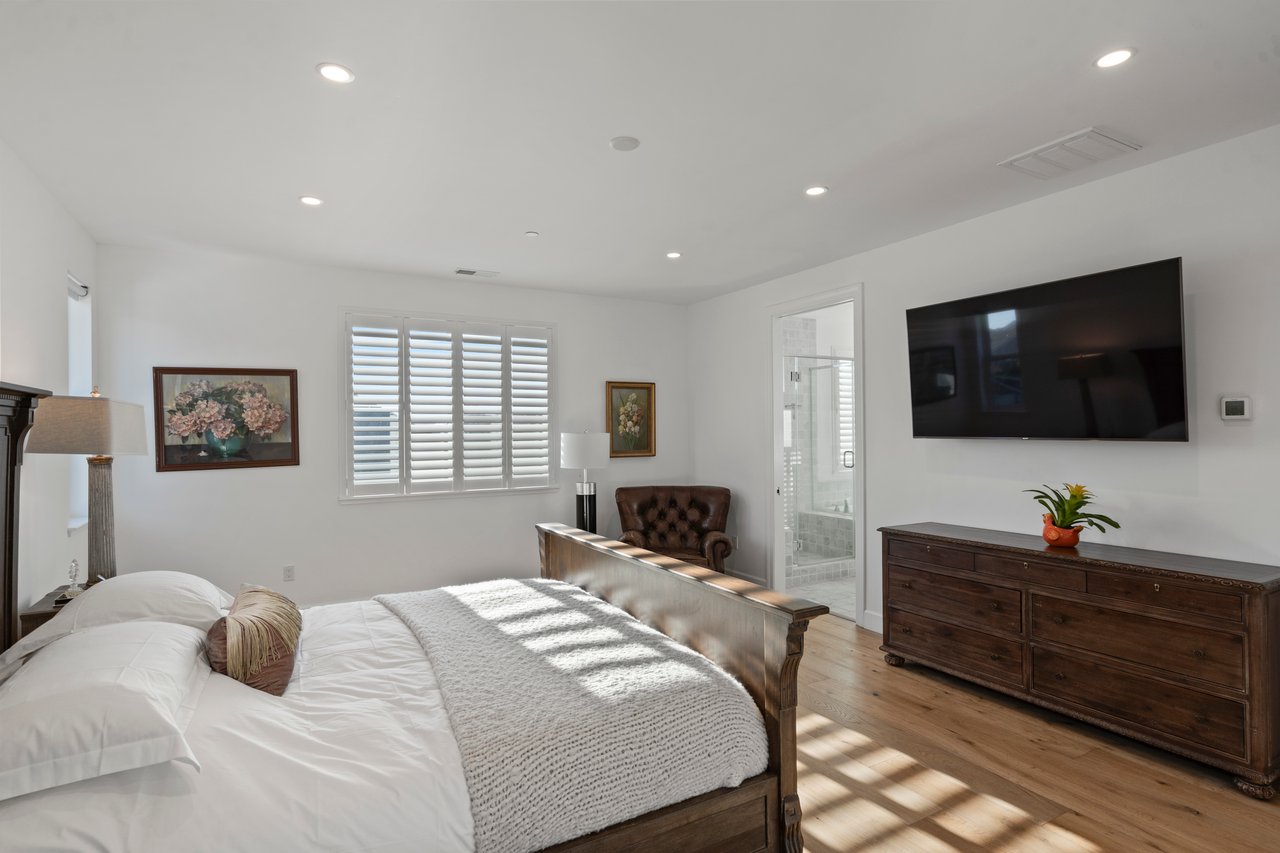 280 Pacific Heights Dr