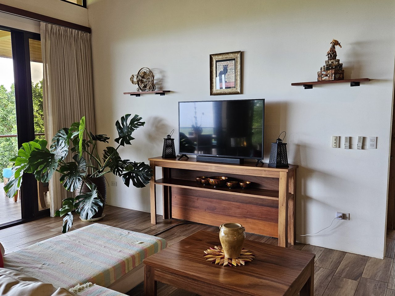 Beautiful sea view House Guesthouse and Pool in a gated Community close to awesome Beaches