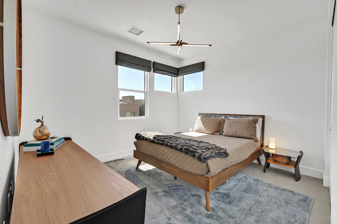 12070 Granite Canyon