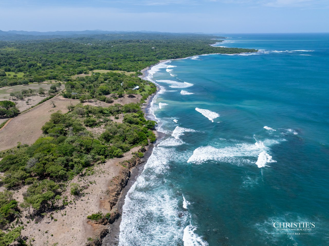 Casa La Tierra y El Mar | Rare Titled Oceanfront Property  