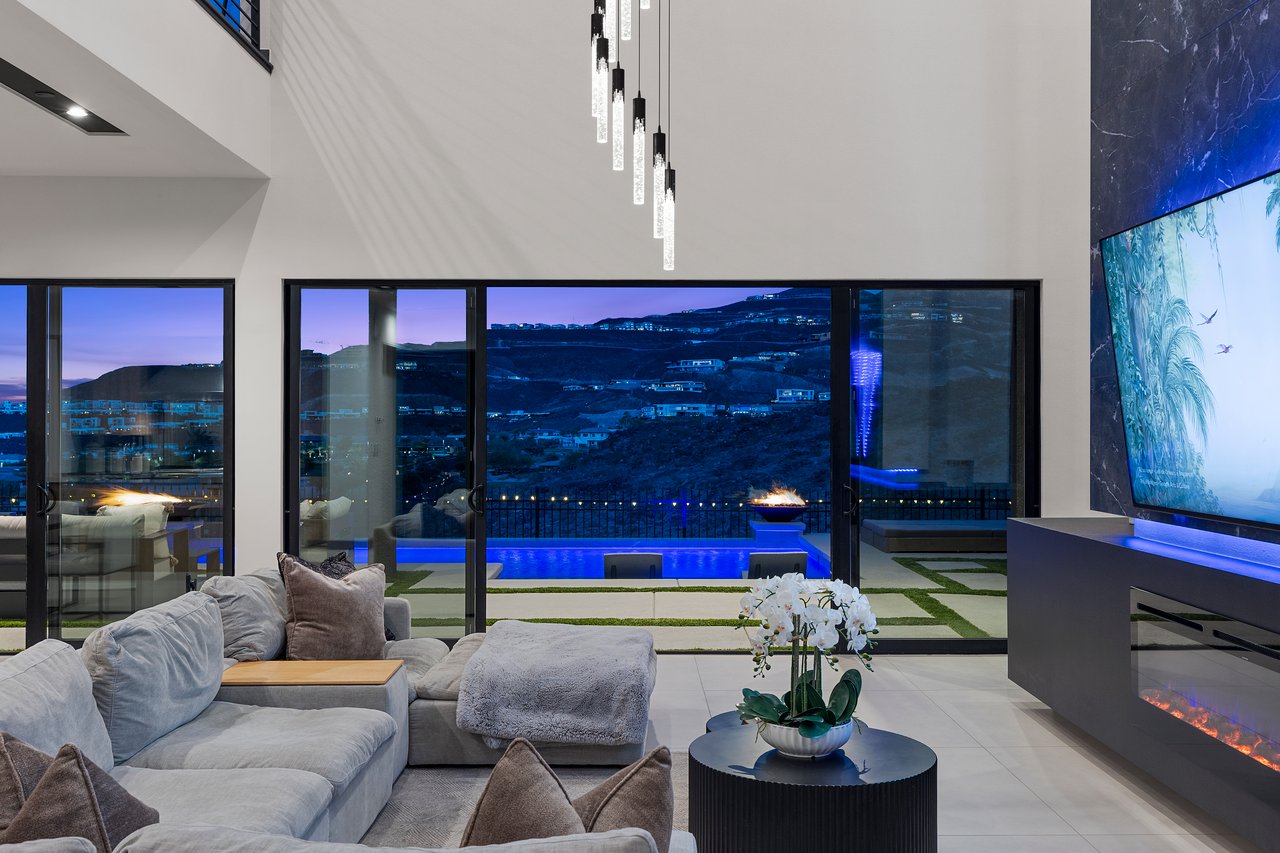 1463 Solitude Ridge Dr