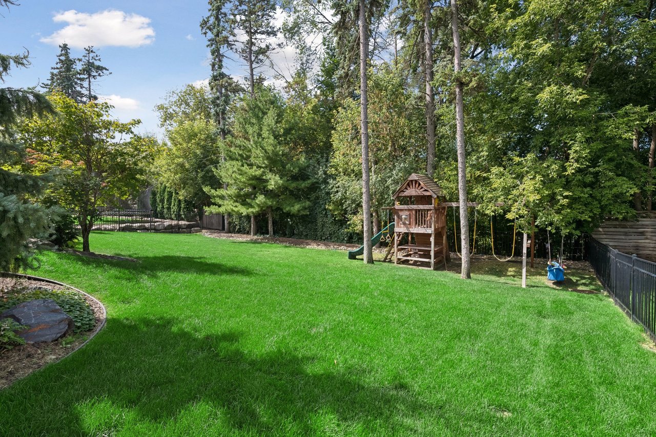 4240 Sidell Trail, Edina