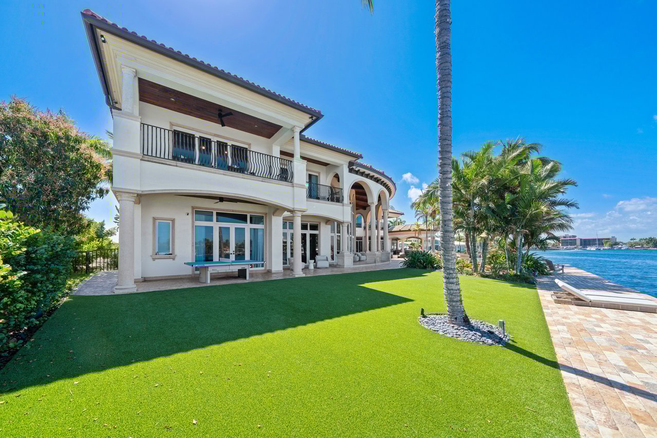 2593 SE 8th St, Pompano Beach, FL 33062