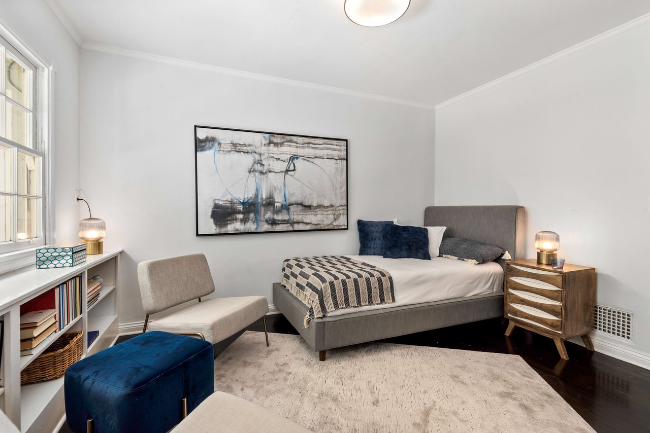 616 Holmby, Little Holmby