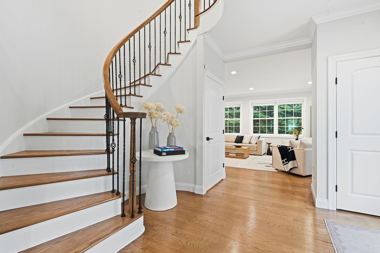 23 Alexander Avenue