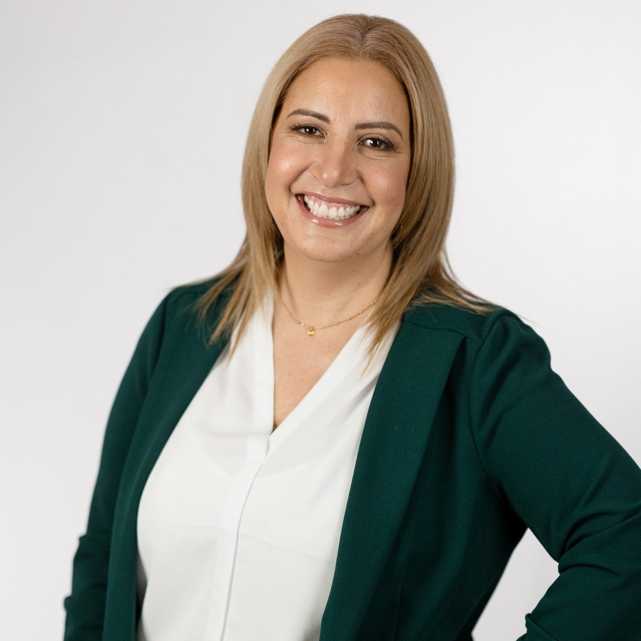 Florencia Barrera Draper, UT Real Estate Agent Headshot