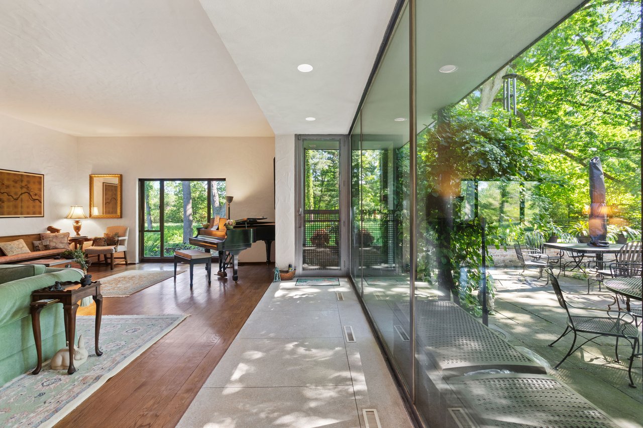283 West Laurel Ave
