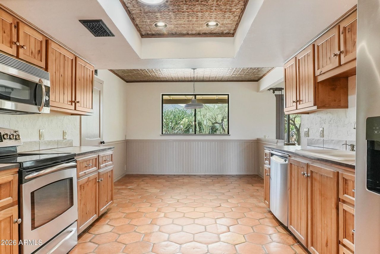 7710 E Arroyo Rd