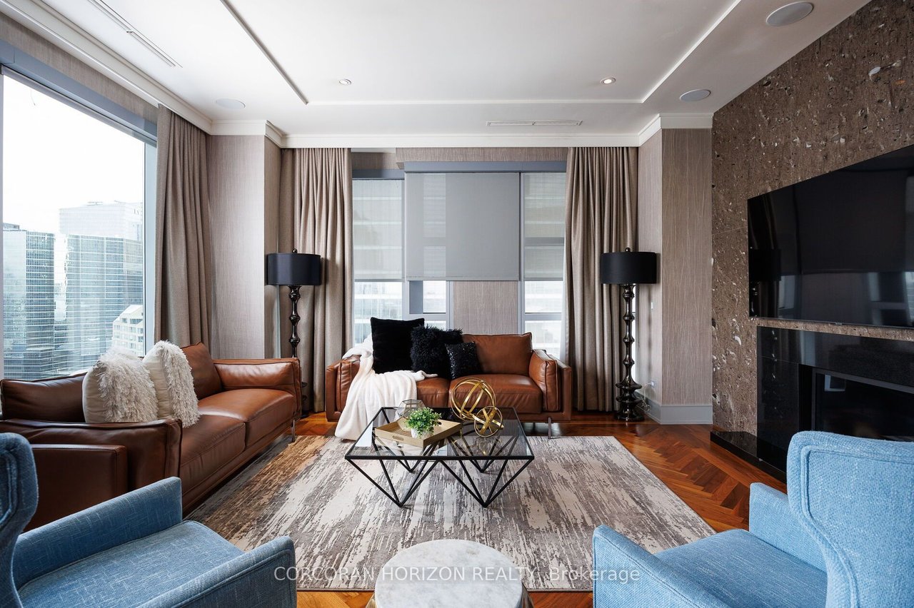 LUXURY AT THE RITZ RESIDENCES