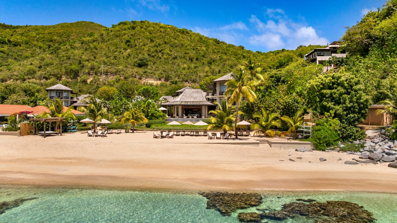 Aquamare Beachfront Villa